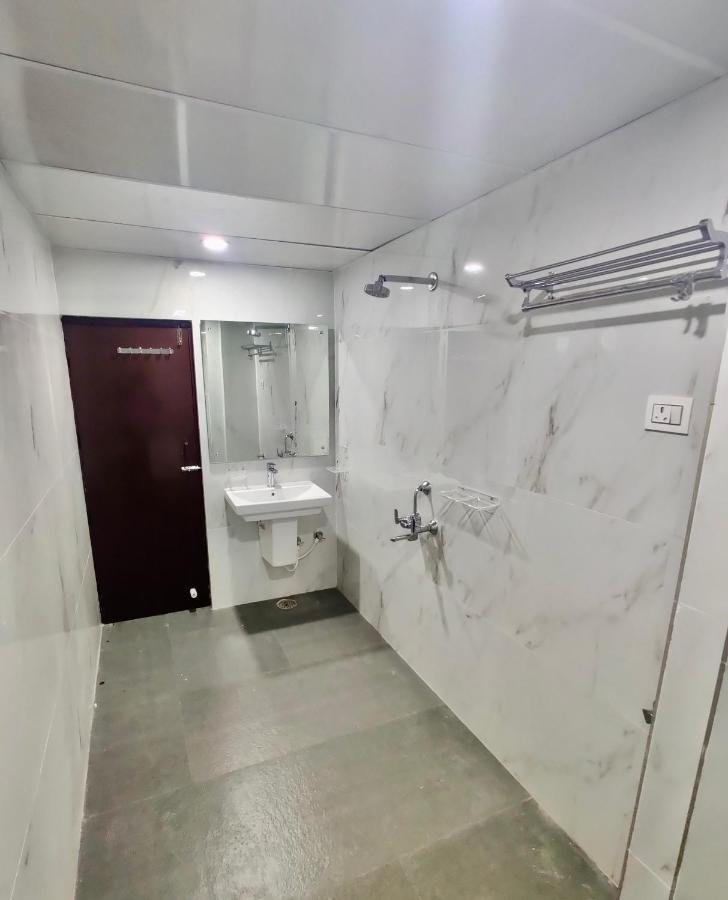 New Hotel Suhail Hajdarabad Zewnętrze zdjęcie