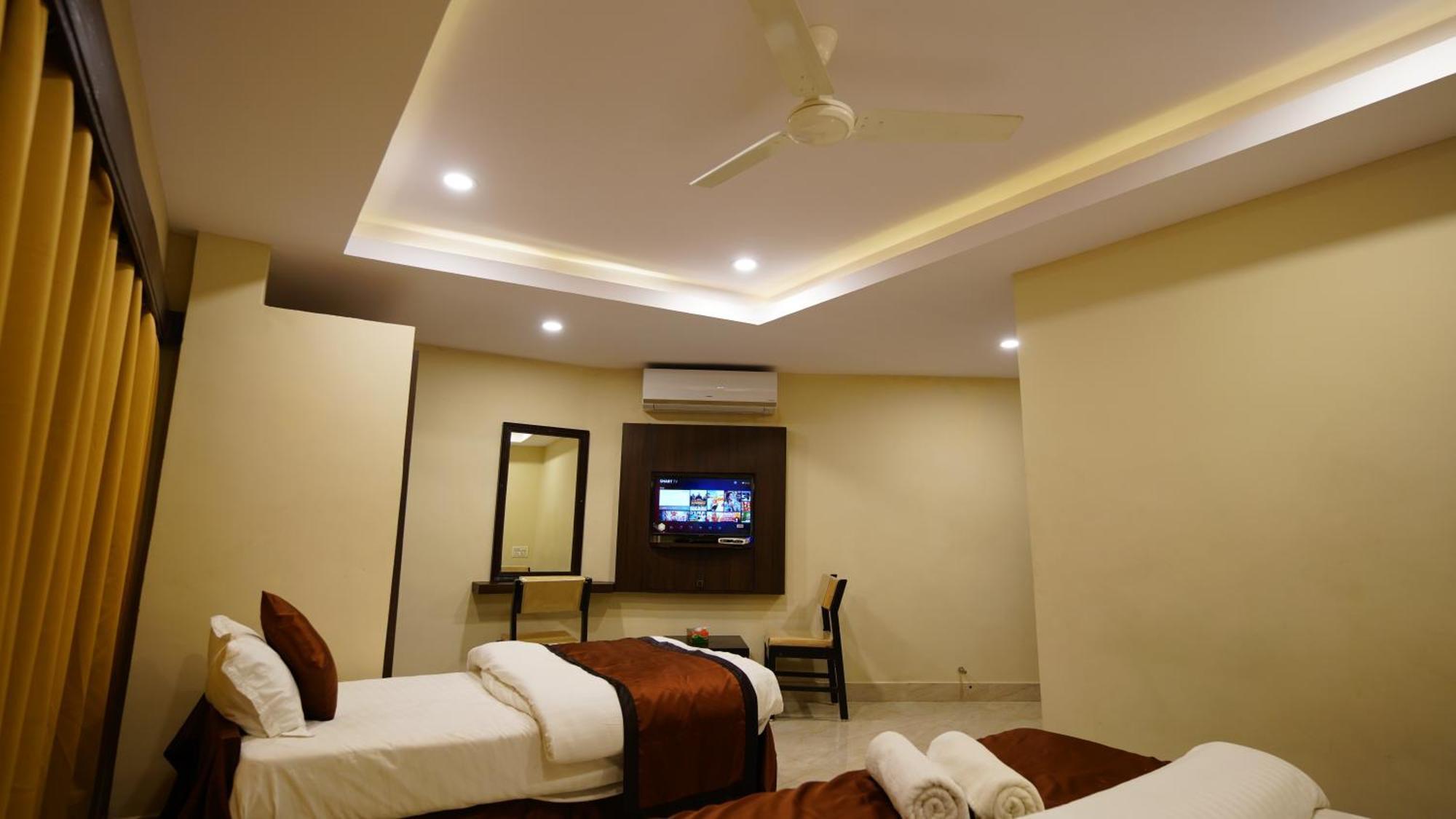 New Hotel Suhail Hajdarabad Zewnętrze zdjęcie