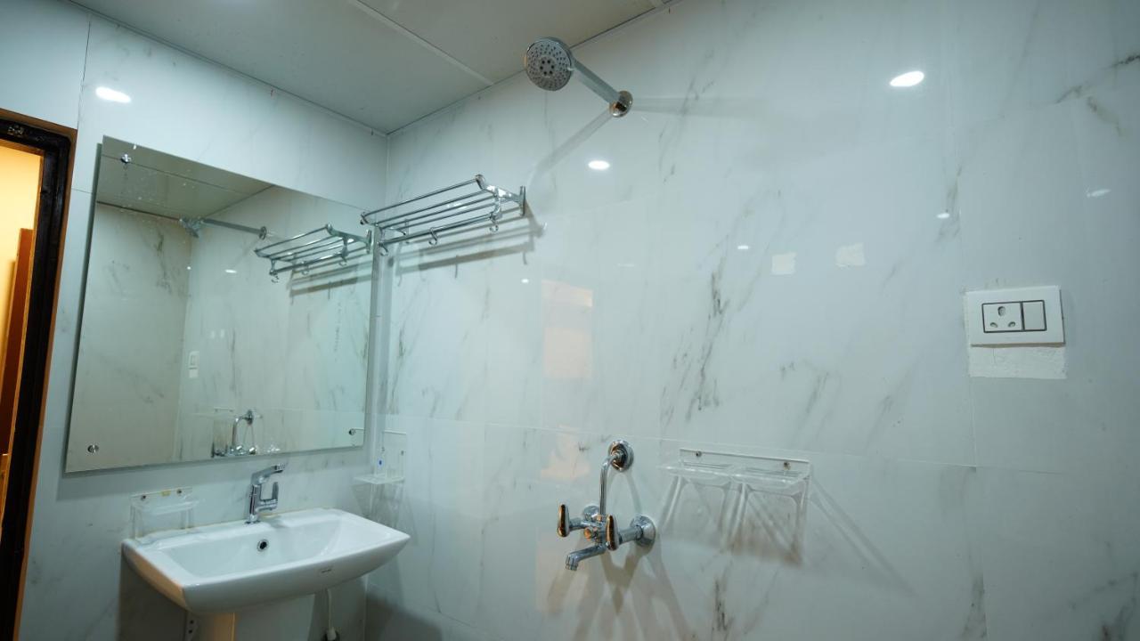 New Hotel Suhail Hajdarabad Zewnętrze zdjęcie